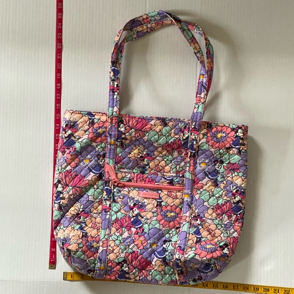 Vera Bradley Disney Minnies Garden Party Large Tote - Picture 6 of 15